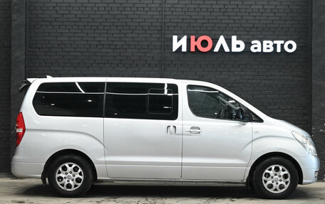 Hyundai Grand Starex Grand Starex I рестайлинг 2, 2010 год, 1 500 000 рублей, 8 фотография