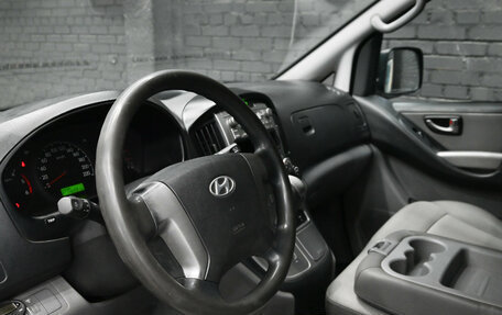 Hyundai Grand Starex Grand Starex I рестайлинг 2, 2010 год, 1 500 000 рублей, 16 фотография