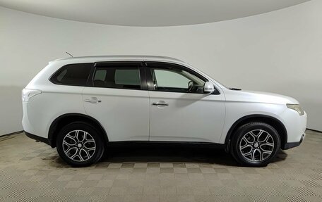 Mitsubishi Outlander III рестайлинг 3, 2014 год, 1 550 000 рублей, 5 фотография