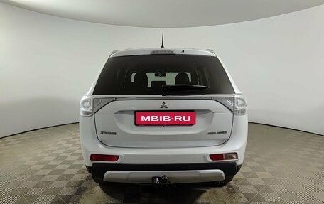 Mitsubishi Outlander III рестайлинг 3, 2014 год, 1 550 000 рублей, 7 фотография