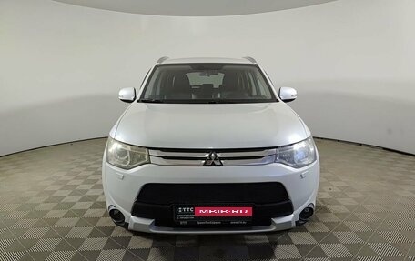 Mitsubishi Outlander III рестайлинг 3, 2014 год, 1 550 000 рублей, 2 фотография