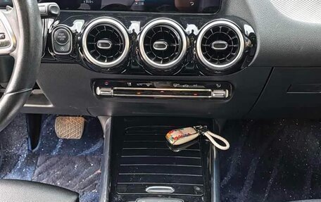 Mercedes-Benz GLA, 2022 год, 1 850 000 рублей, 15 фотография