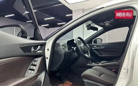 Mazda CX-4, 2023 год, 2 224 000 рублей, 7 фотография