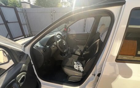 Renault Logan I, 2013 год, 500 000 рублей, 12 фотография