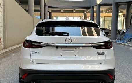 Mazda CX-4, 2022 год, 2 098 000 рублей, 5 фотография