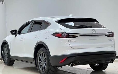 Mazda CX-4, 2021 год, 1 660 000 рублей, 5 фотография