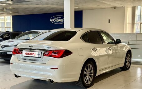 Infiniti Q70 I, 2015 год, 2 250 000 рублей, 9 фотография