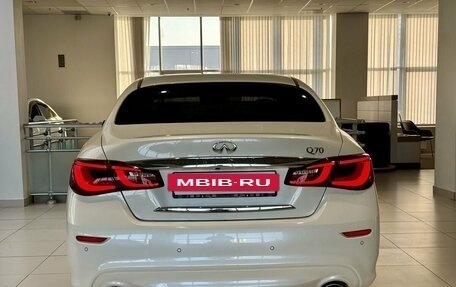 Infiniti Q70 I, 2015 год, 2 250 000 рублей, 8 фотография