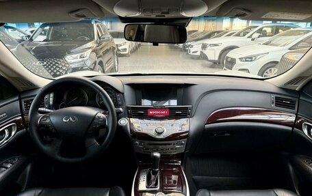 Infiniti Q70 I, 2015 год, 2 250 000 рублей, 11 фотография