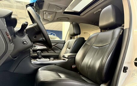 Infiniti Q70 I, 2015 год, 2 250 000 рублей, 24 фотография