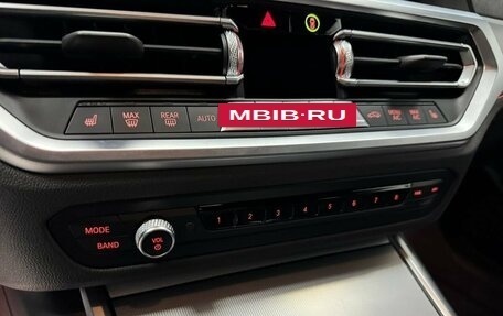 BMW 3 серия, 2021 год, 4 600 000 рублей, 28 фотография