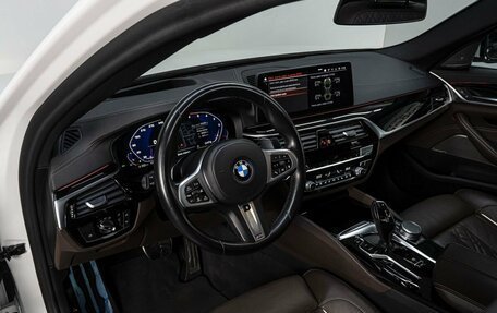 BMW 5 серия, 2021 год, 4 650 000 рублей, 11 фотография