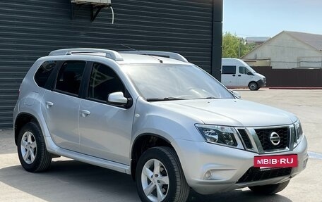 Nissan Terrano III, 2016 год, 1 050 000 рублей, 2 фотография
