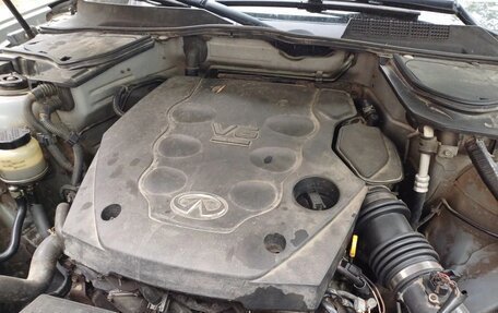 Infiniti FX I, 2003 год, 670 000 рублей, 12 фотография