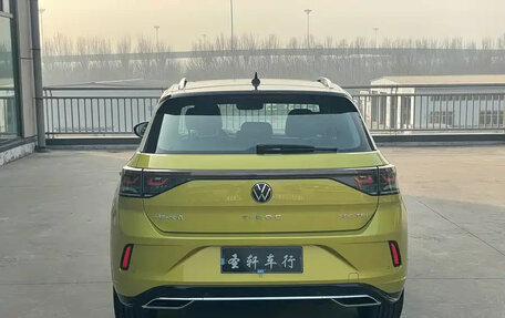 Volkswagen T-Roc I, 2023 год, 1 750 004 рублей, 6 фотография