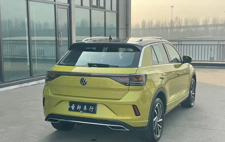 Volkswagen T-Roc I, 2023 год, 1 750 004 рублей, 7 фотография