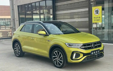 Volkswagen T-Roc I, 2023 год, 1 750 004 рублей, 3 фотография