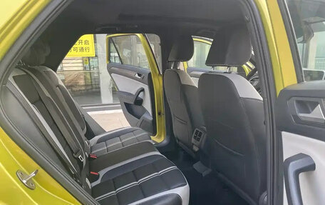 Volkswagen T-Roc I, 2023 год, 1 750 004 рублей, 17 фотография