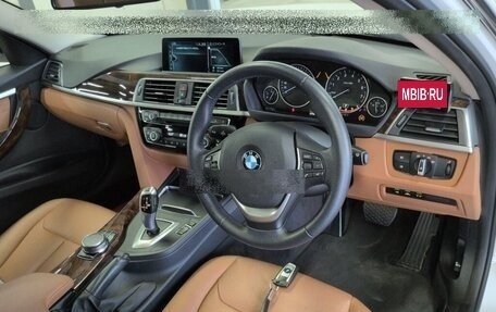 BMW 3 серия, 2017 год, 1 451 000 рублей, 2 фотография