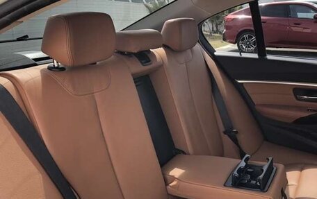 BMW 3 серия, 2017 год, 1 451 000 рублей, 7 фотография