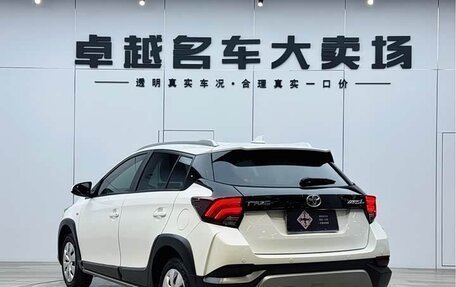 Toyota Yaris XP150 рестайлинг, 2022 год, 1 220 000 рублей, 4 фотография