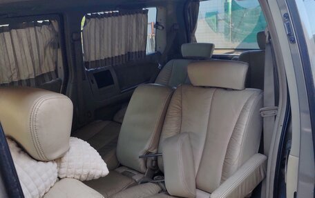 Nissan Elgrand III, 2002 год, 1 070 000 рублей, 4 фотография
