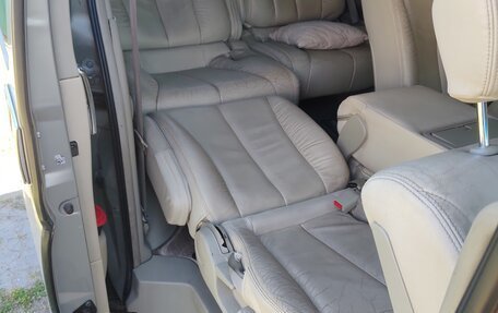 Nissan Elgrand III, 2002 год, 1 070 000 рублей, 2 фотография