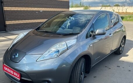 Nissan Leaf I, 2013 год, 625 000 рублей, 1 фотография
