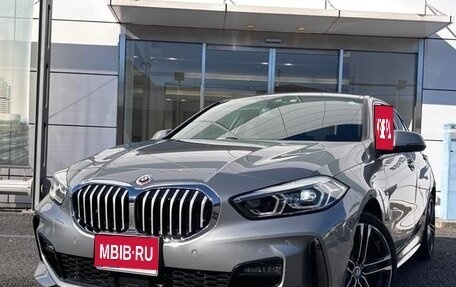 BMW 1 серия, 2022 год, 1 313 000 рублей, 1 фотография