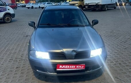 Mitsubishi Carisma I, 2002 год, 165 000 рублей, 1 фотография