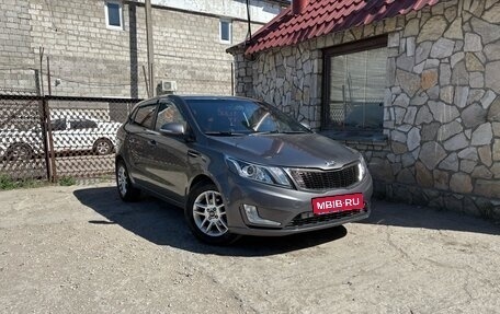 KIA Rio III рестайлинг, 2012 год, 690 000 рублей, 1 фотография