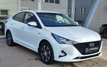 Hyundai Solaris II рестайлинг, 2021 год, 1 780 000 рублей, 3 фотография