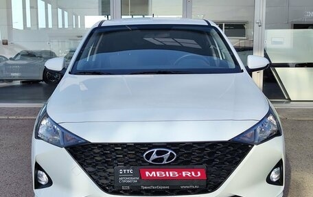 Hyundai Solaris II рестайлинг, 2021 год, 1 780 000 рублей, 2 фотография