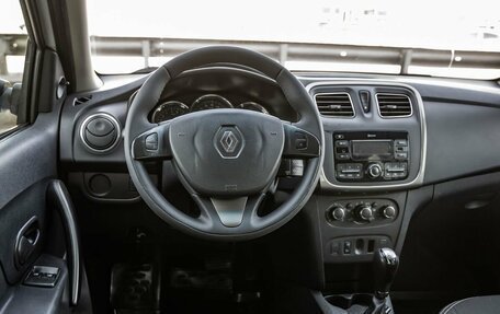 Renault Logan II, 2018 год, 990 000 рублей, 12 фотография