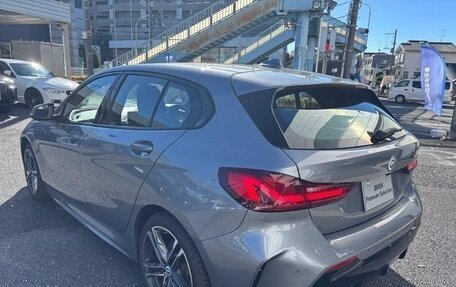 BMW 1 серия, 2022 год, 1 313 000 рублей, 4 фотография
