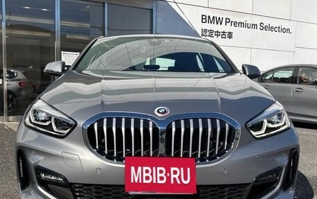 BMW 1 серия, 2022 год, 1 313 000 рублей, 2 фотография