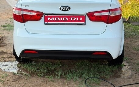 KIA Rio III рестайлинг, 2013 год, 780 000 рублей, 2 фотография