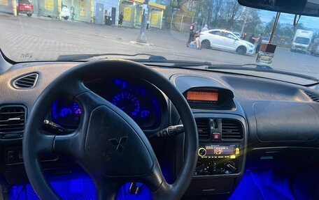 Mitsubishi Carisma I, 2002 год, 165 000 рублей, 6 фотография