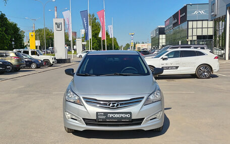 Hyundai Solaris II рестайлинг, 2014 год, 820 000 рублей, 2 фотография
