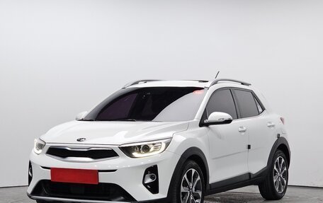 KIA Stonic, 2018 год, 1 250 000 рублей, 1 фотография