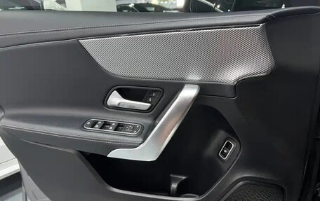 Mercedes-Benz A-Класс, 2021 год, 1 800 000 рублей, 12 фотография