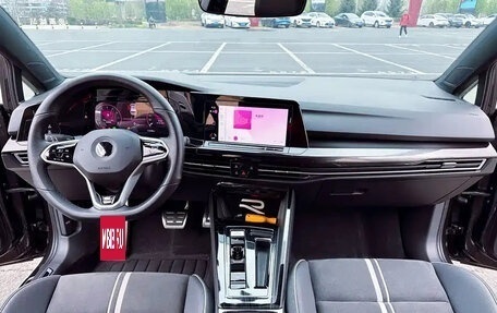 Volkswagen Golf VIII, 2022 год, 2 070 800 рублей, 8 фотография