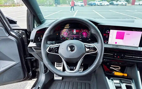 Volkswagen Golf VIII, 2022 год, 2 070 800 рублей, 14 фотография