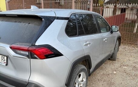 Toyota RAV4, 2020 год, 2 750 000 рублей, 2 фотография