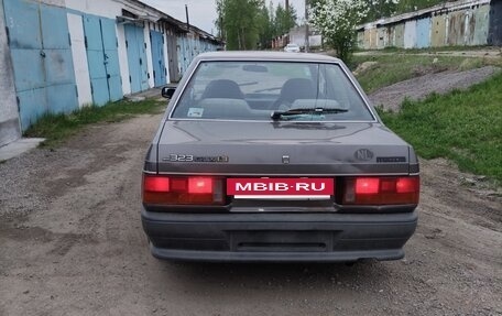 Mazda 323, 1986 год, 200 000 рублей, 4 фотография