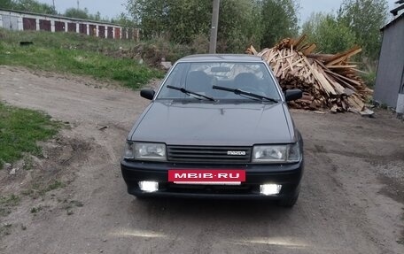 Mazda 323, 1986 год, 200 000 рублей, 6 фотография