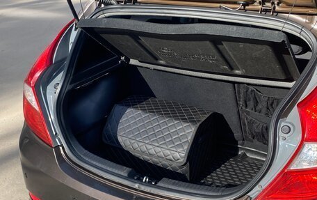 Hyundai Solaris II рестайлинг, 2015 год, 980 000 рублей, 23 фотография