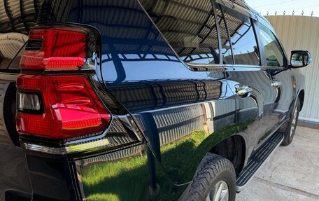 Toyota Land Cruiser Prado 150 рестайлинг 2, 2018 год, 5 300 000 рублей, 9 фотография