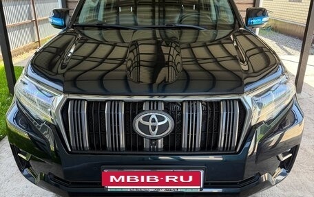 Toyota Land Cruiser Prado 150 рестайлинг 2, 2018 год, 5 300 000 рублей, 3 фотография