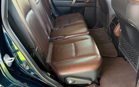 Toyota Land Cruiser Prado 150 рестайлинг 2, 2018 год, 5 300 000 рублей, 22 фотография